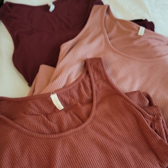 Pinkblush Sleeveless Ruched Fitted Maternity 3 Dress Bundle!  - Size Medium - Picture 1 of 13